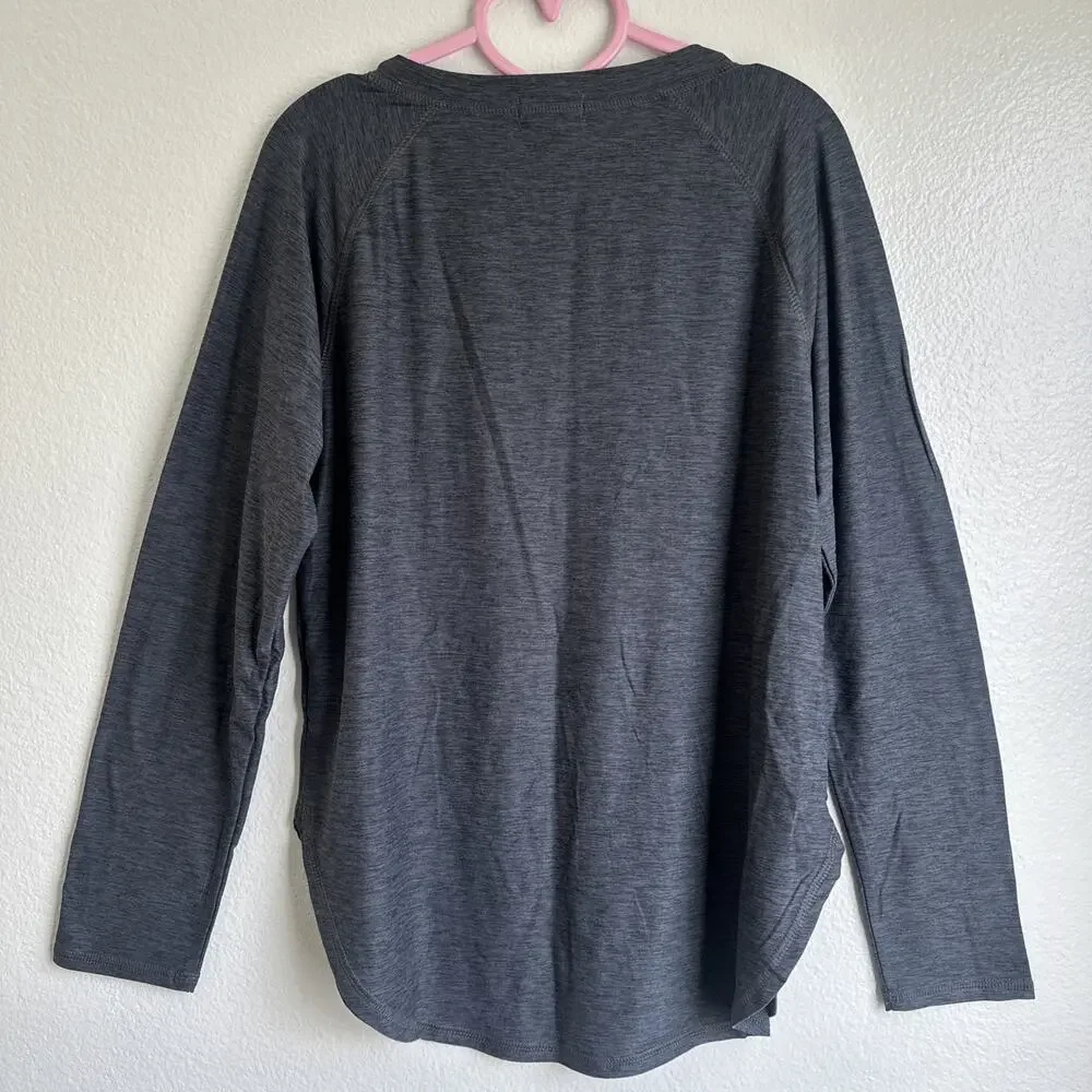 Barefoot Dreams Malibu Collection Gray Butterchic Knit Long Sleeve Top SZ Small - Picture 2 of 7